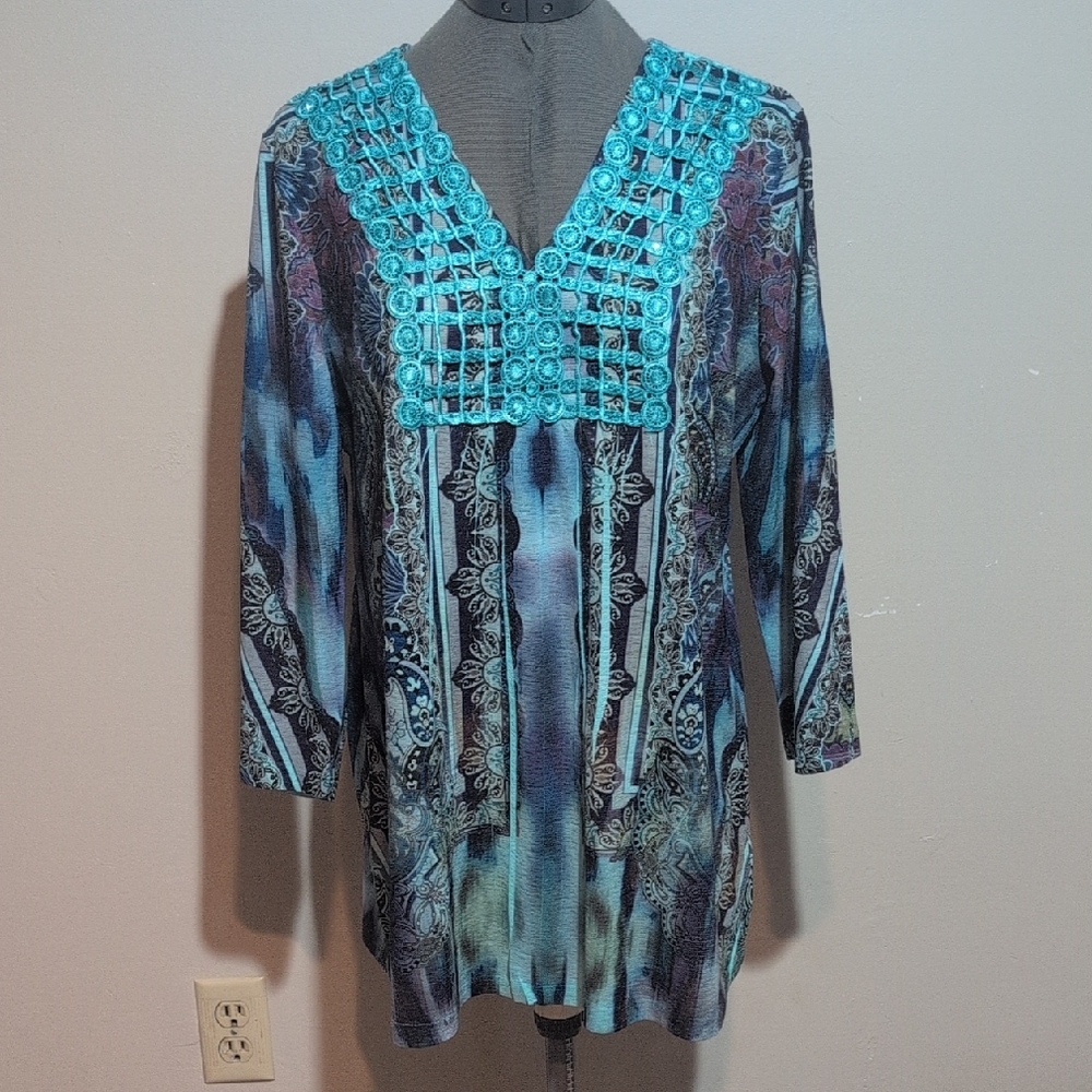 ONE WORLD Blue and Gray Embellished Tunic with 3/4 Sleeves